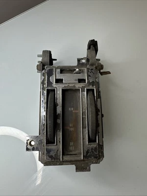 Блок управления кондиционером и обогревателем Chevrolet Corvette C3 от оригинального производителя детали или только проект - Изображение 1 из 4
