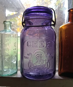 BEAUTIFUL AMETHYST CHEF BERDAN & CO TOLEDO EARLY 1900 QUART FRUIT JAR WITH LID - Picture 1 of 10