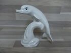 Figurka porcelanowa delfina biała signatura N z koroną - wysokość 17cm