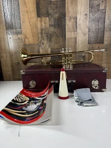 Holton T602 USA Trumpet With Holton Mouthpiece and Hardshell Case - Picture 1 of 21