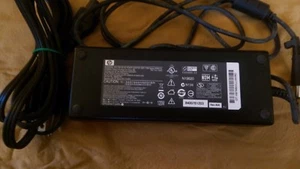 Genuine HP PA-1121-12HC Laptop Power Adapter 384023-001 18.5v 6.5a 120 WATT - Picture 1 of 3