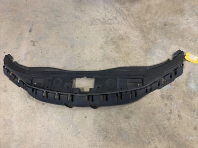 2012 Chrysler 300 Upper Front Cover Support Dmr - Image 1 of 3