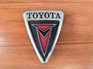 Fit Toyota HILUX Pick up RN20 1972-78 Front Bonnet Badge/Emblem Used - Bild 1 von 14