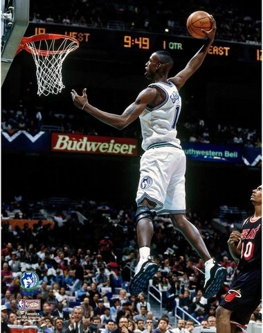 Kevin Garnett Timberwolves UnSigned Tomahawk Slam During 1995 Rookie Game Photo Cover