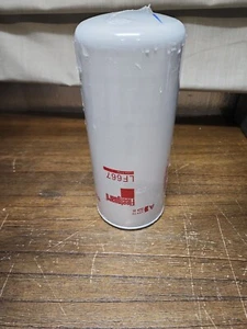 Fleetguard LF667 Filter - Picture 1 of 5