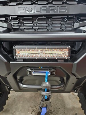 Barra de luces de parachoques delantero Polaris Ranger 1000 XP 2025+ Foto 1 de 4