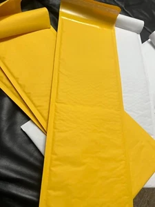 100 GEPOLSTERTE BRIEFUMSCHLÄGE "NUMMERNSCHILDGRÖSSE" 535 x180 mm LUFTPOLSTERVERSANDTASCHEN MIT LIPPE - Bild 1 von 4