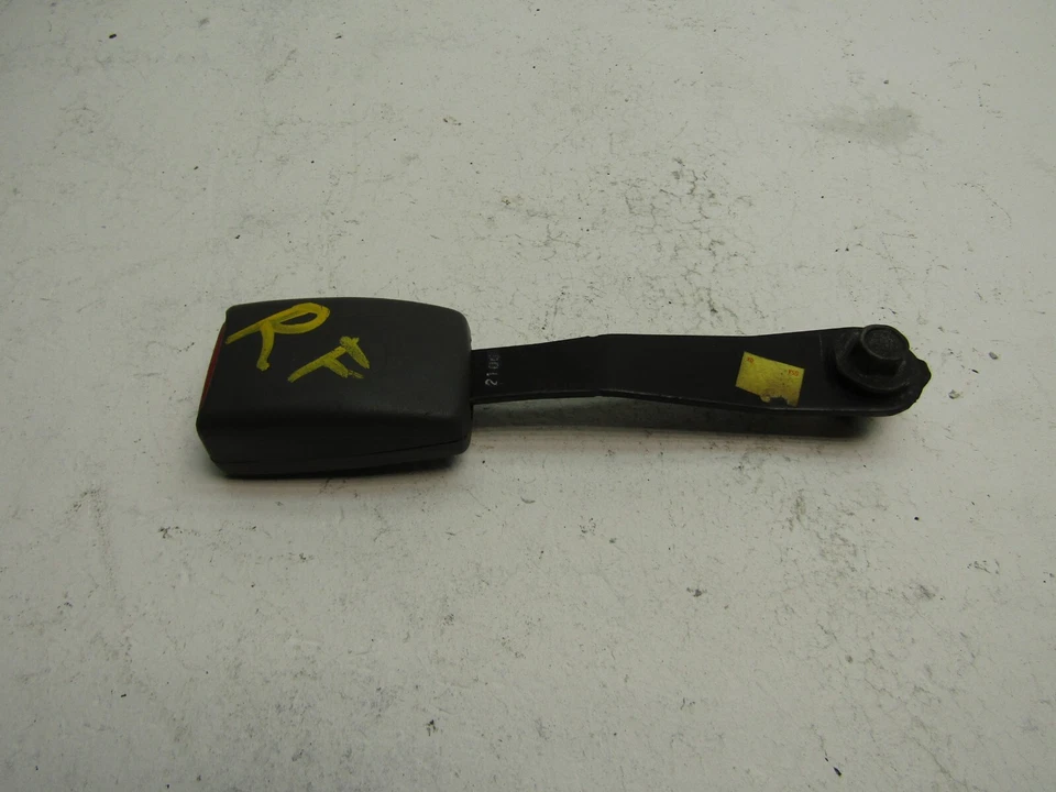 Hebilla de cinturón de seguridad RODEO 1998 2002 ISUZU pasajero derecho cierre de asiento delantero OEM Foto 1 de 4