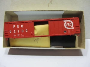 Athearn HO Scale FEC 50' Railbox Car Kit 5531 - Picture 1 of 3