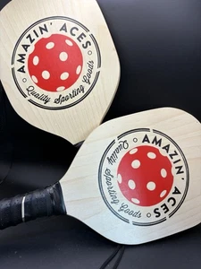 Amazin’ Aces Pickleball Paddel aus Holz 2er Set - Qualitätssportartikel, lesen - Bild 1 von 7
