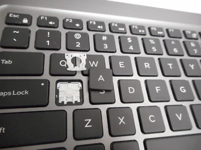 SINGLE KEY CAP+PLASTIC CLIP DELL INSPIRON 15 5567 3NVJK /MODEL SN7251BL, HIAA 02 - Image 1 of 4