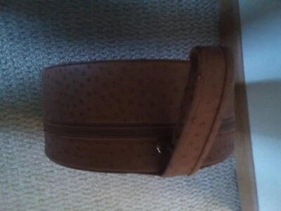 SECADOR DE PELO CON CAPÓ UNIVERSAL PORTÁTIL VINTAGE EN ESTUCHE CAJA SOMBRERO Foto 1 de 4