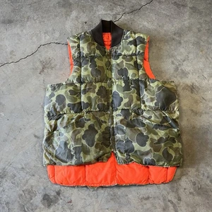 Vintage 70s Camo Hunting Vest Mens Large Dark Camouflage Reversible Goose Down - Picture 1 of 11