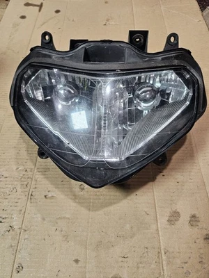 2001 - 2003 GSXR 600 2000 -2003 GSXR 750 HEAD LIGHT HEADLIGHT - Image 1 of 4