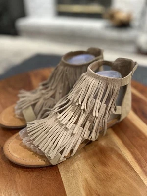 Madden Girl Tan Fringe Gladiator Sandals 8.5M Boho Festival Zip Back - Image 1 of 4