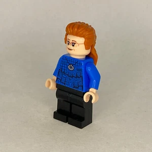 Kathi Dooley (before Makeover) LEGO Minifigur Queer Eye 10291 Fab 5 Loft *NEU* - Bild 1 von 4