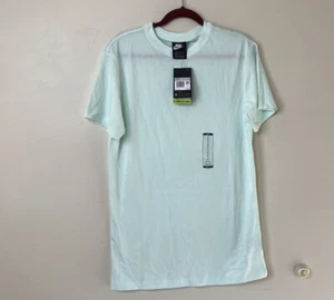 Nike Loose Fit T-Shirt. Mintgrün. Größe M. Neu mit Etikett. - Bild 1 von 6