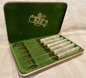 Set 6 coltelli vintage in acciaio inox Sheffield England manici perla 6" - Foto 1 di 9