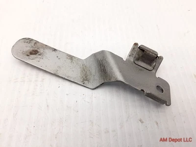 2008 BMW 335i 335xi N54 E90 E92 Rear Turbo Inlet Duct Bracket 13717562713 - Изображение 1 из 4