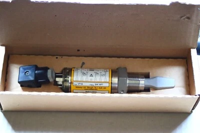 Mobrey VT15 Tuning Fork Level Switch, Horizontal, Vertical, 3/4" NPT Mini Squing - Image 1 of 4