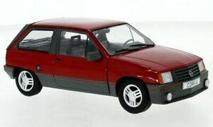 Whitebox WHT124094-O -  Opel Corsa A SR - Rouge - 1985  1/24