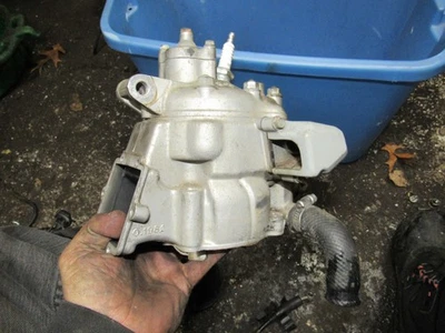 Kawasaki KDX200 1990 cilindro y culata Foto 1 de 2