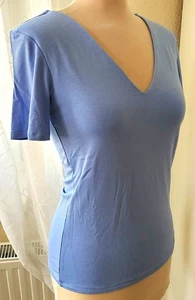 Süßes T-Shirt - Weich - Stretch - Slim - V-Ausschnitt - Hellblau - Gr. XS / 34 - Bild 1 von 6