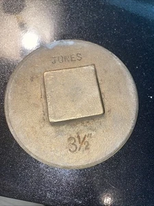 Jones Stephens 3-1/2" Brass Cleanout Plug - Picture 1 of 2