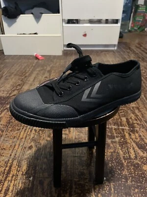 feiyue - Image 1 of 3