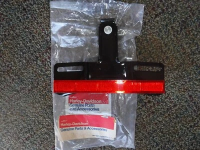 SOPORTE PLACA HARLEY FINALES DE 1973 2 PERNOS FLH XL MODELO SPORTSTERS 59995-73 NUEVO DE STOCK Foto 1 de 4