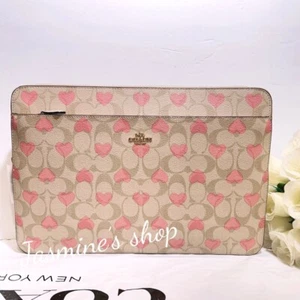 NWT Coach Laptop Sleeve In Signature Canvas With Heart Print CP374 - Picture 1 of 14