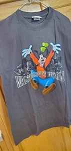 Disney World T-Shirt, Farbe dunkelgrau, Größe X-Large - gebraucht, in einwandfreiem Zustand - Bild 1 von 4
