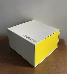 Selfridges EMPTY Magnetic Close Gift Box - Picture 1 of 2