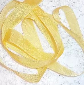 Cinta amarilla RAYON bc estilo vintage 9/16" X 5 YARDAS perfecto para ROPA DE MUÑECA - Imagen 1 de 3