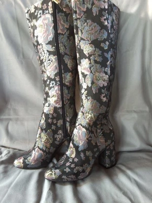Kenneth Cole Reaction Time To Step Boots Woman's Size 6M Floral Multi Color  - Image 1 of 4