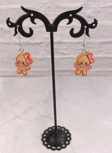 Cute Christmas Gingerbread Girl Earrings Wooden 2cm Stocking Filler/Gift BNWT - Picture 1 of 2