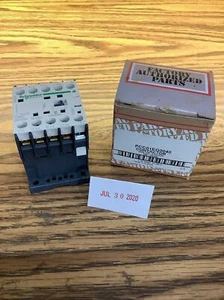 Schneider Electric PCC01EG0040 / PCC01EG0040 (Small Chip) NEW - Picture 1 of 11