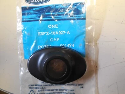 Tapa de antena negra Ford Escort 1983-1985 E3FZ-18A927-A Foto 1 de 2