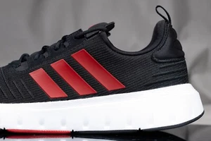 ADIDAS SWIFT RUN 23 shoes for men, NEW & AUTHENTIC, size 10.5 - Bild 1 von 8