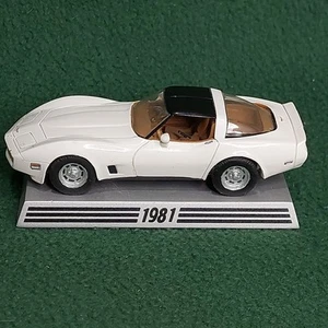Danbury Mint 1981 Chevrolet Corvette White 1:43 Scale 50th Anniversary Series - Picture 1 of 13