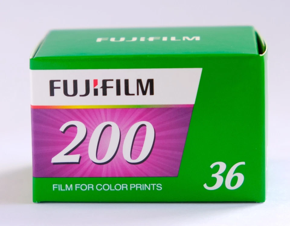 FUJIFILM 200 Speed Film 36 Aufnahmen MHD/expiry date 06/2026