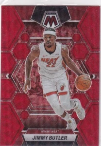 2022-23 Panini Mosaic NBA No. 19 Jimmy Butler Red Wave Prizm - Bild 1 von 2