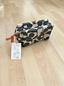 Caroline Gardner Cube Cosmetics Bag Mono Bloom