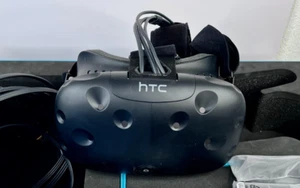 HTC Vive Virtual Reality Headset, link box, power cord, USB, HDMI, Earbud *READ* - Picture 1 of 15