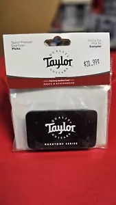 Taylor DarkTone Series Pick Tin NUEVO en caja - Imagen 1 de 8