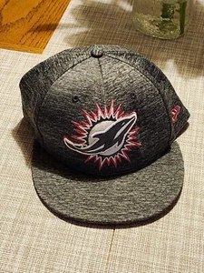 MIAMI DOLPHINS NEW ERA GREY PINK BREAST CANCER AWARENESS FITTED HAT SIZE: 8 1/4 - Picture 1 of 10