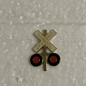 Operation Life Saver Lapel Pin - Picture 1 of 2