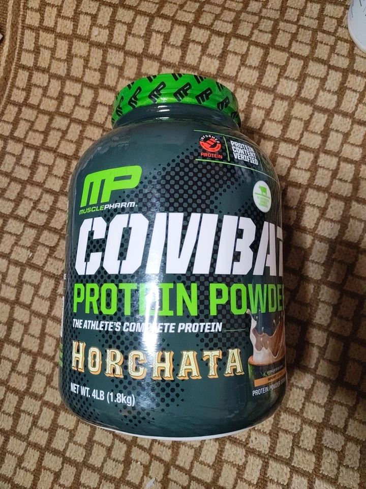 Proteína en polvo MusclePharm MP COMBAT, HORCHATA, 4 libras, 25 g de proteína, 03/2027 Foto 1 de 3