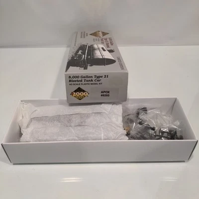 Proto 2000 Kit #8293 8,000 Gallon Type 21 Riveted Tank Car APOX NIB - Image 1 of 2