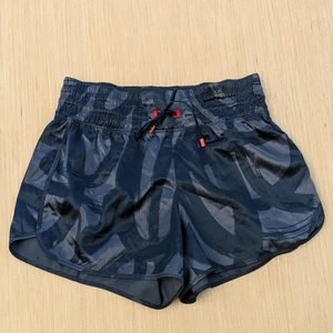 Athleta Shorts Tenacity Satin Boxer Running Athletic Gym Black Women's Medium - Picture 1 of 7